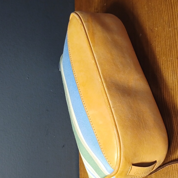 Coach wristlet mini purse - Picture 4 of 15